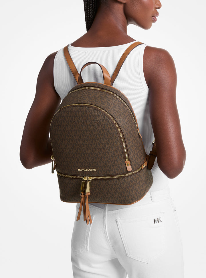 Michael Kors Batoh Rhea Zip 30S7GEZB1B hnědý