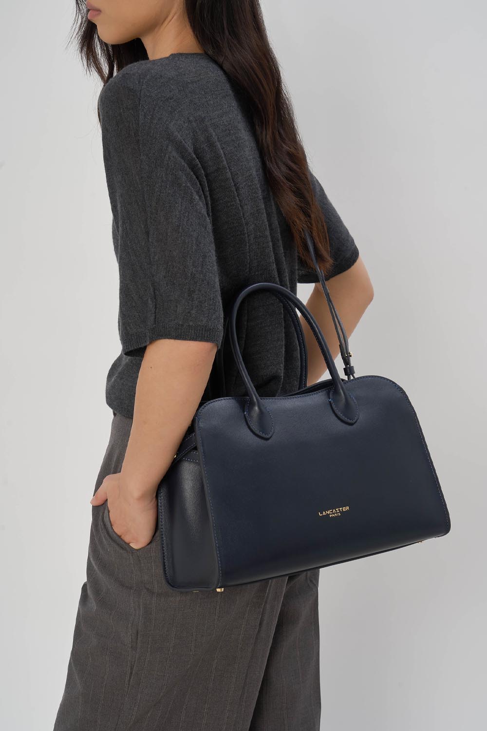 Lancaster Sac à main Zippé M Donna Hopper Bleu Foncé