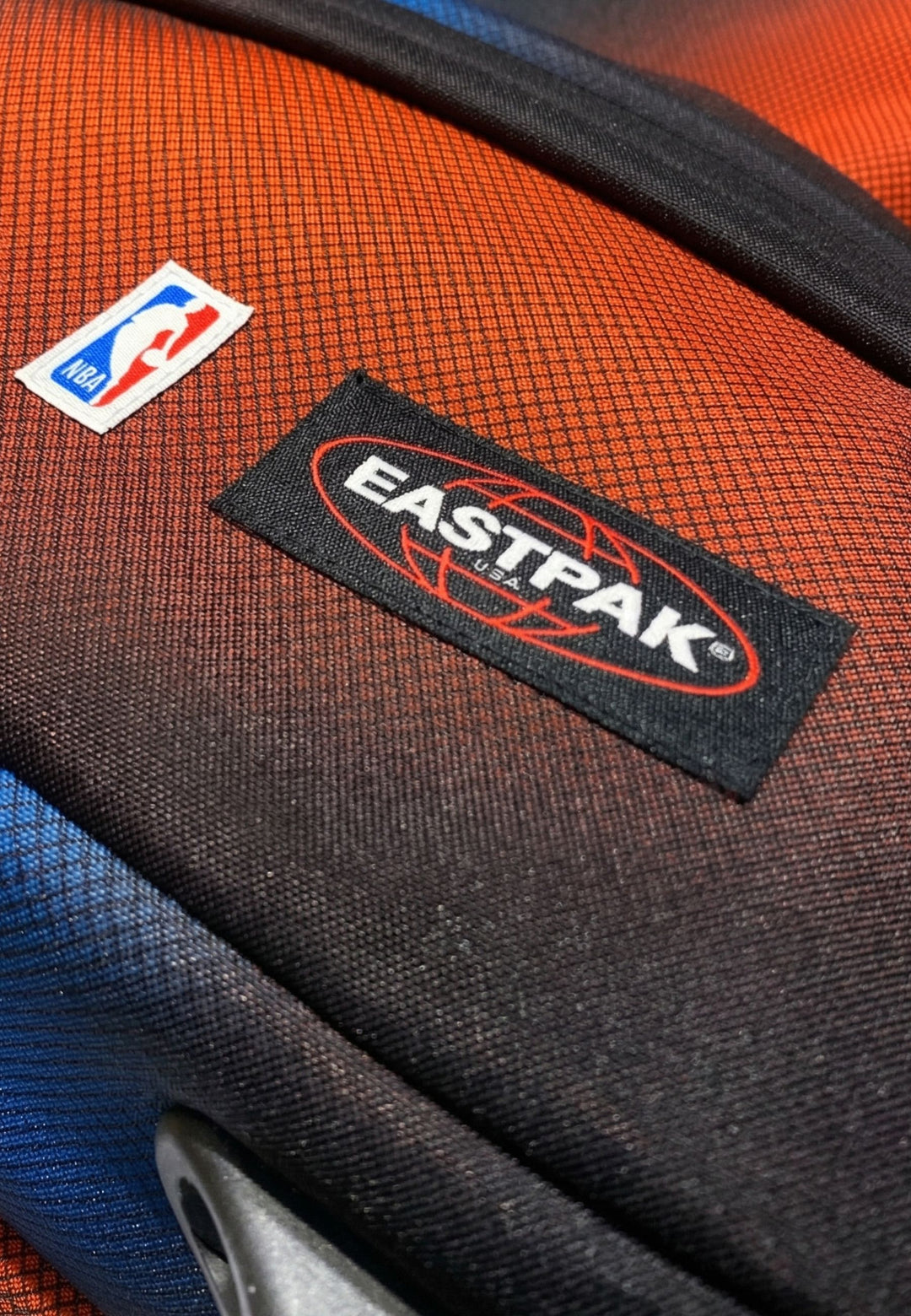 Eastpak Sac de voyage 2 roulettes Transit'R M NBA Gradient