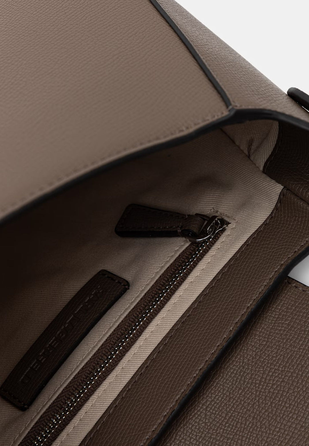 Karl Lagerfeld Kabelka přes rameno Metal Zippé Taupe