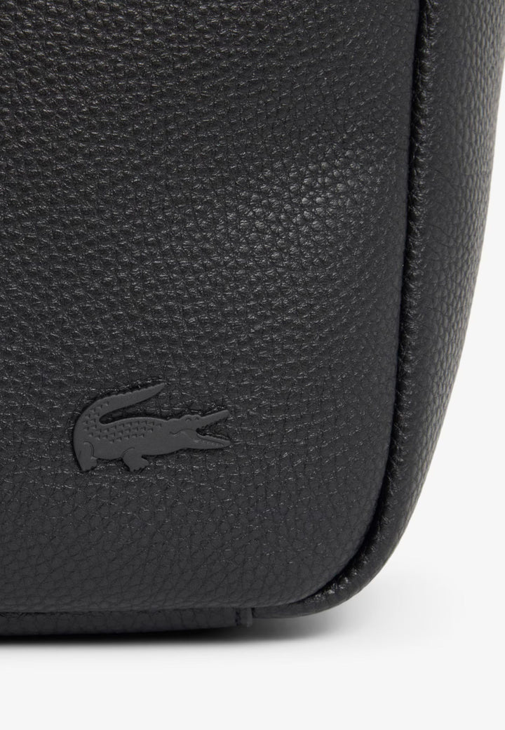 Lacoste Grote Magnus hobotas van generfd leer Zwart