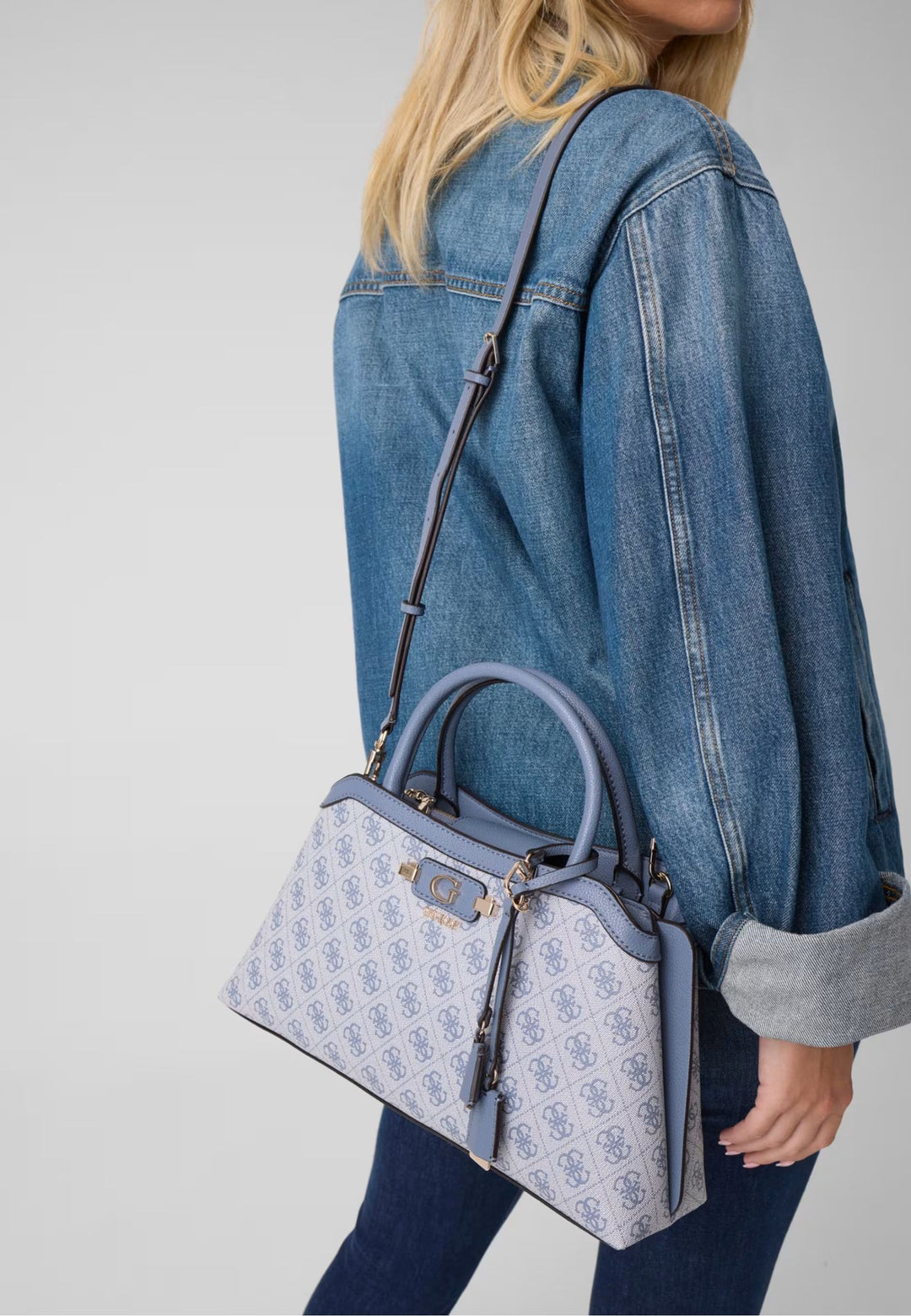 Kabelka Guess Lindsey Slate Logo