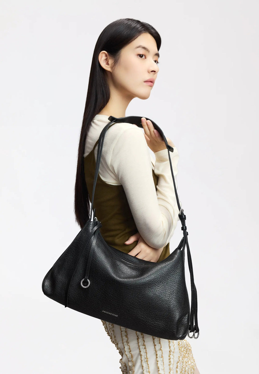 Amazing Song Sac Hobo Donut Large Cuir Fleur Noir, vue portée